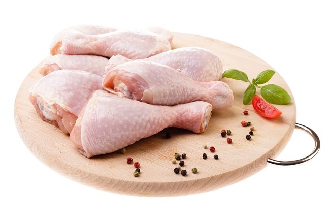 냉동 닭고기를 안전하게 해동하는 요령