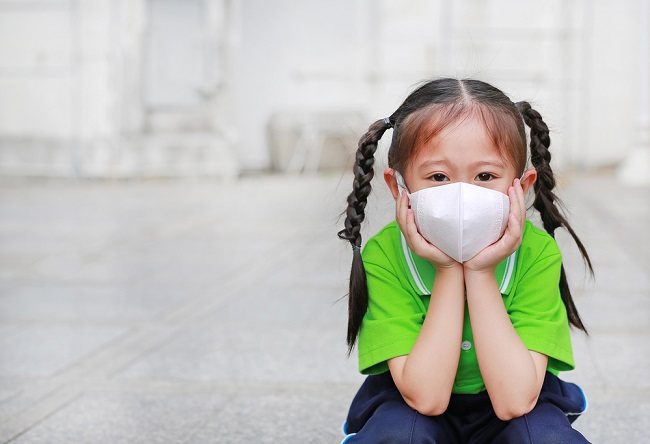 어린이 대기 오염의 위험과 이를 극복하는 방법