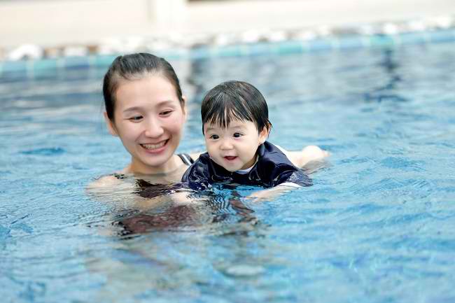 5 sfaturi pentru a alege o piscină sigură pentru copii