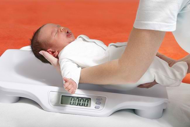 일상적인 어린이 체중 측정, 영양실조 조기 발견을 위한 노력