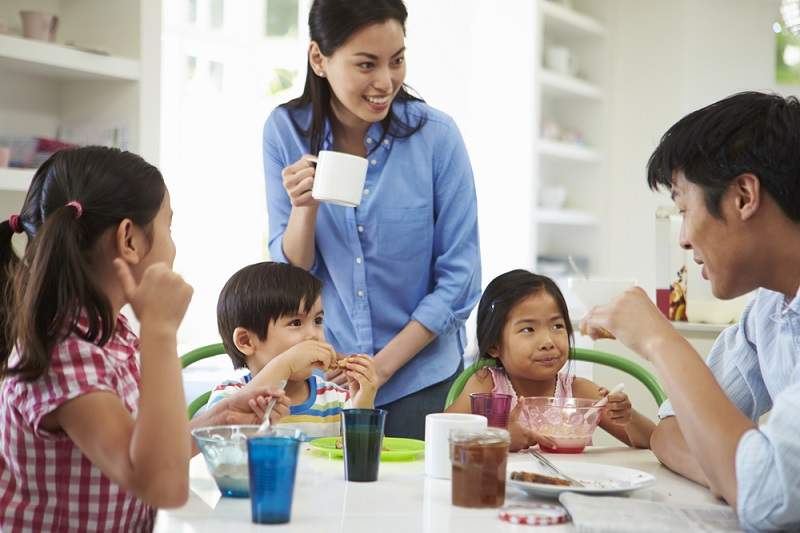 어린이를 위한 밀 시리얼이 포함된 건강식 아침 식사의 이점