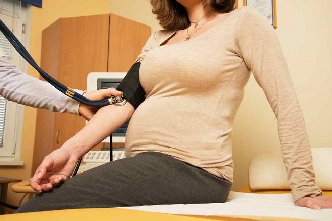 임산부, 임신 중 고혈압의 원인과 위험 알기
